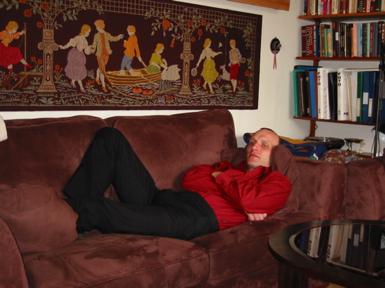 Snorri a&eth; hv&iacute;la sig