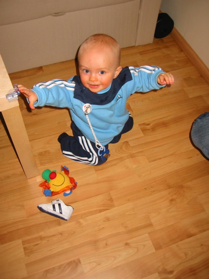 Allt &iacute; lagi- stend strax upp aftur