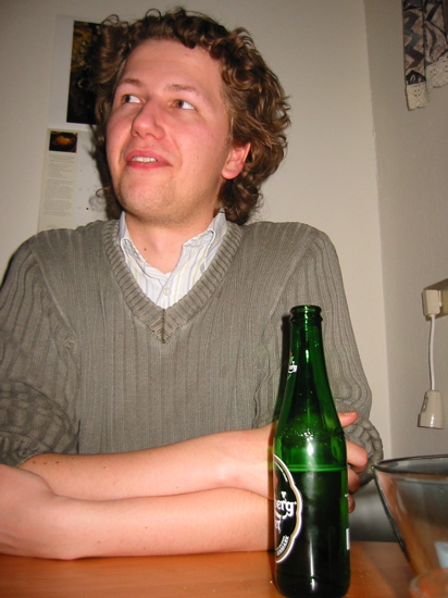 Bj&oacute;rinn tilb&uacute;inn