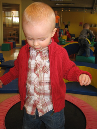 G&oacute;&eth;ur &aacute; trampol&iacute;ni
